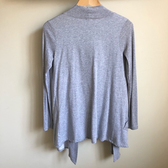 SPLENDID Baby Fleece Wrap In Heather Grey - Picture 5 of 10